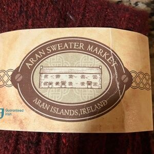 Aran Mills Irish Wool Socks - New in package - Cranberry women's size 8-9